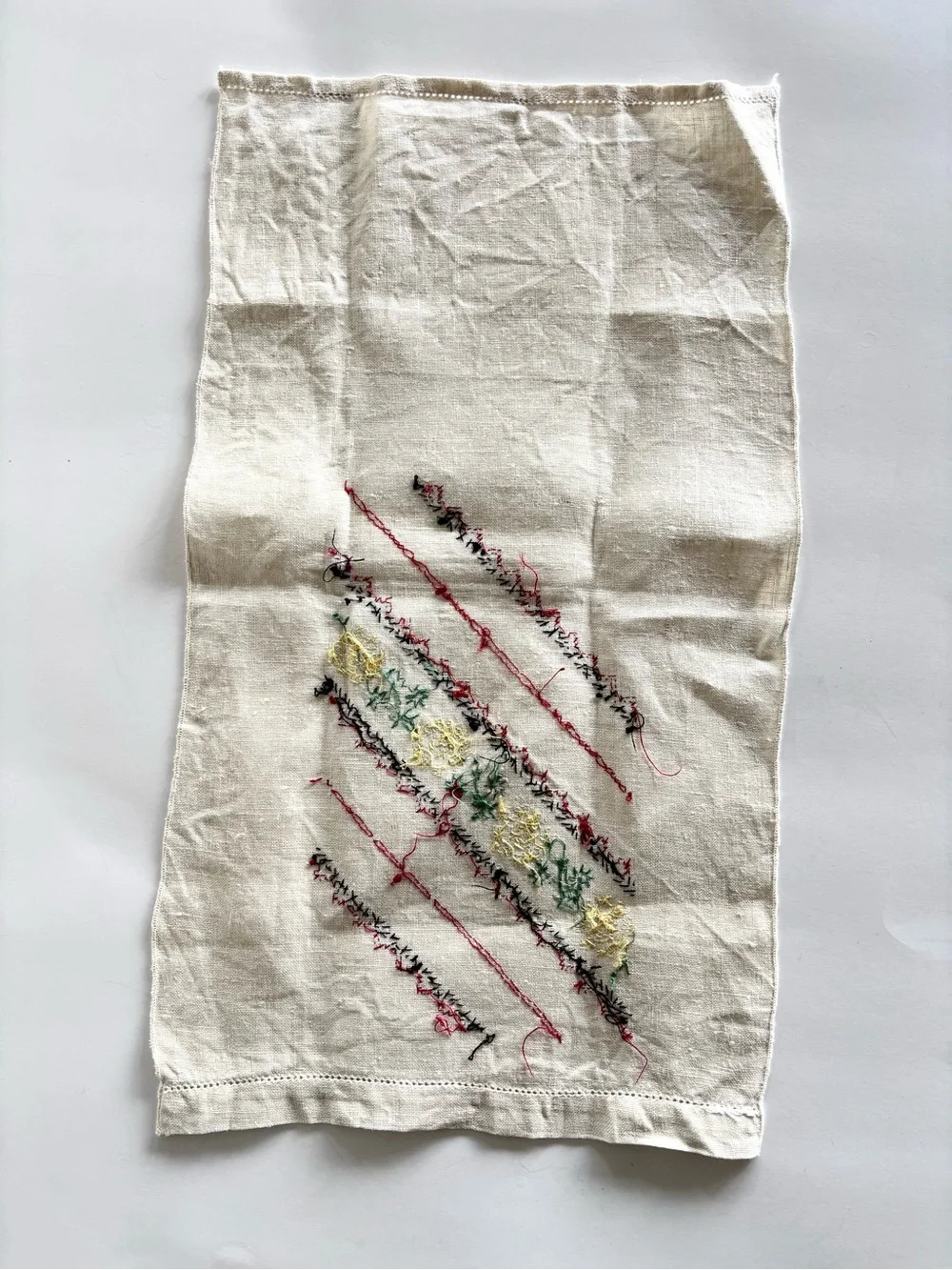 Vintage Linen Cross Stitched Guest Towels Fingertip Towels Tea  Towels Pair